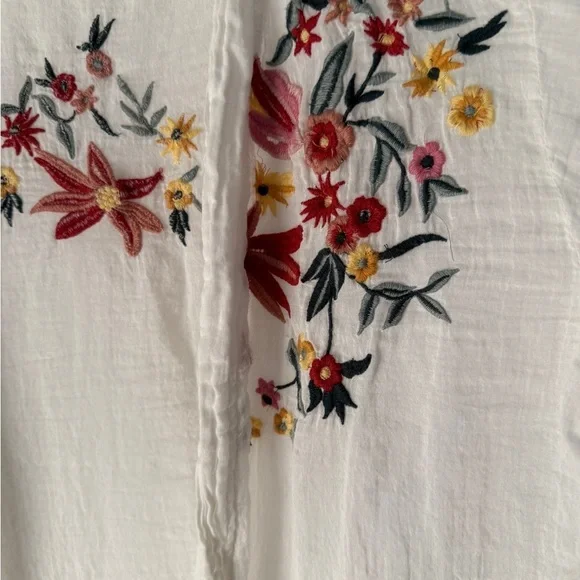 Cost Plus World Market Cream Floral Embroidered Robe Boho - Picture 2 of 10